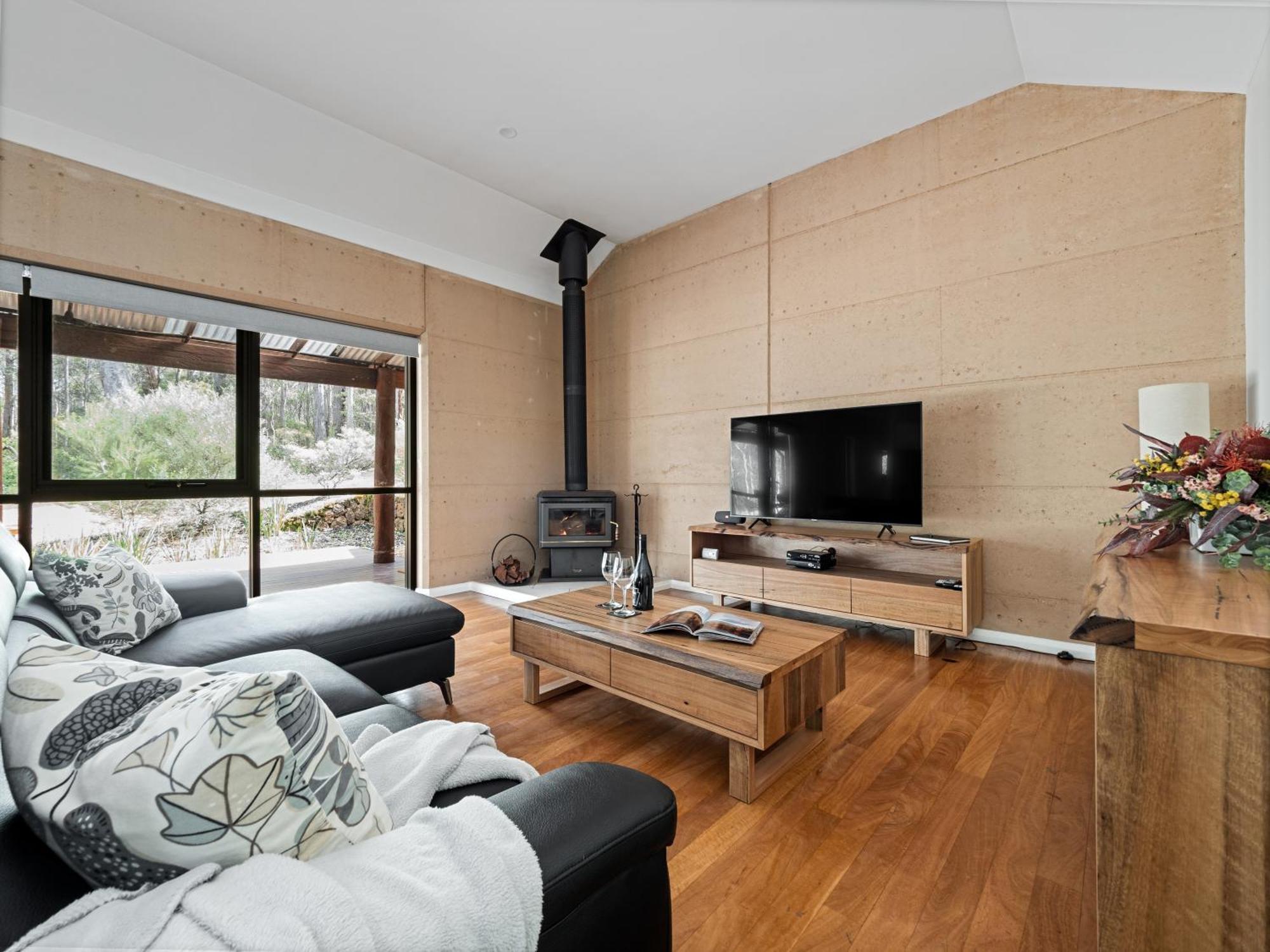 Jarrah Grove Forest Retreat - Adults Only Luxury Chalet Rosa Glen Bagian luar foto